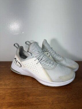 Nike Air Max Bella TR 3 Women’s 9.5 White Silver Training Shoes CJ0842-002